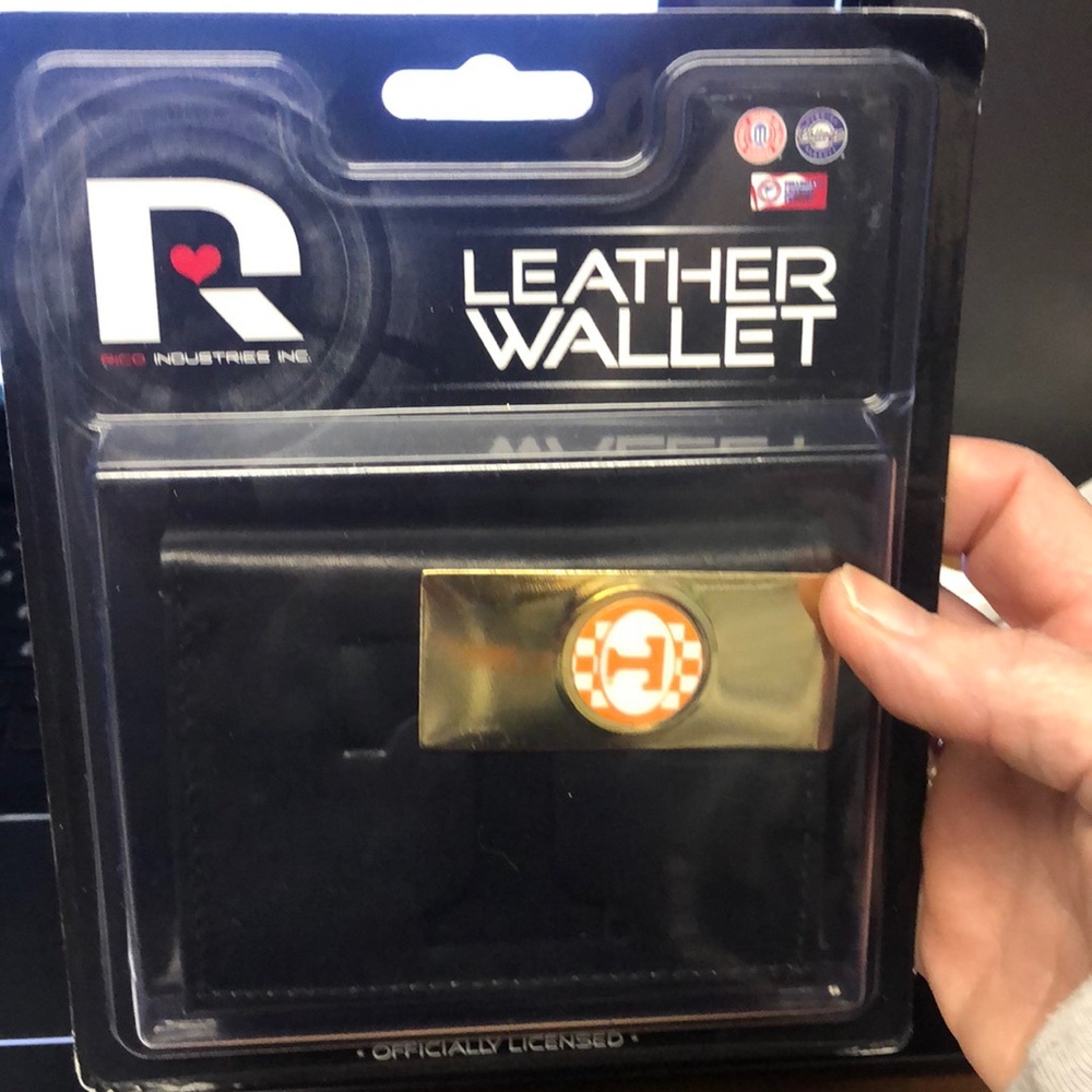 University of TN Tri fold leather wallet imprint T
